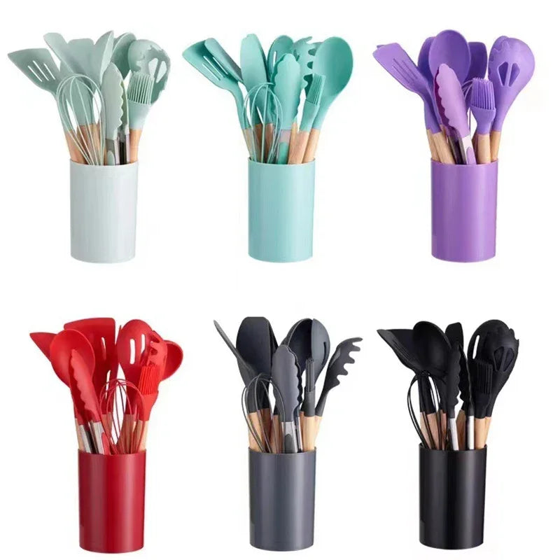 Conjunto de Utensílios de Cozinha em Silicone com Cabo de Madeira - 12 Peças